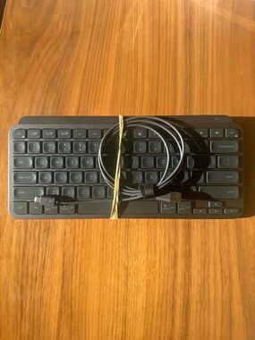 Logitech MX keys mini